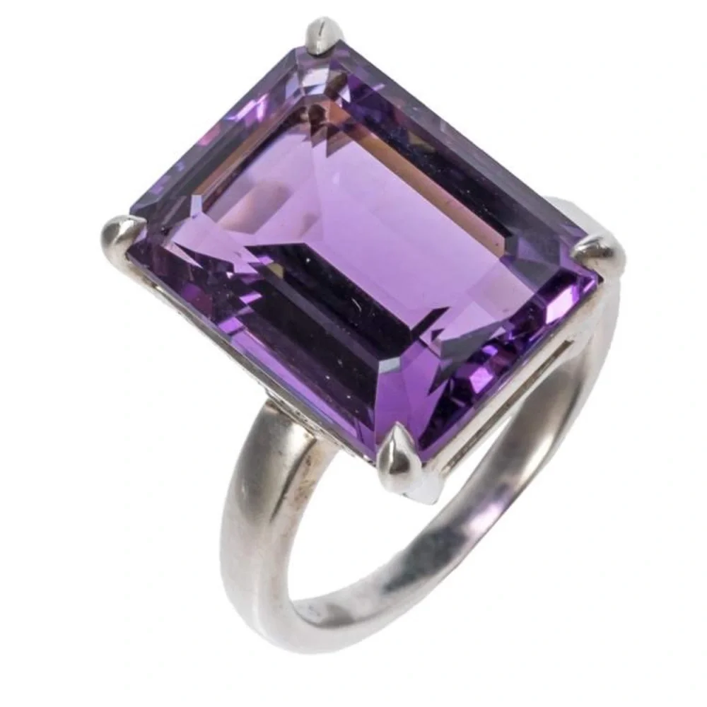 TIFFANY & CO. Sparklers Amethyst Cocktail Ring, Size 7 #1005 - Picture 6 of 6